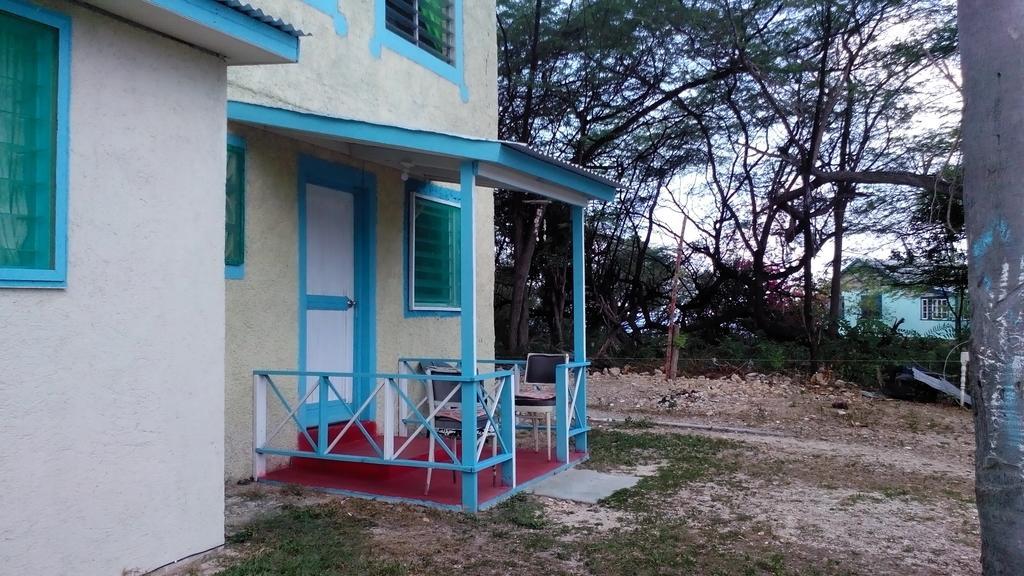 Waikiki Guest House Пляж Сокровищ Номер фото